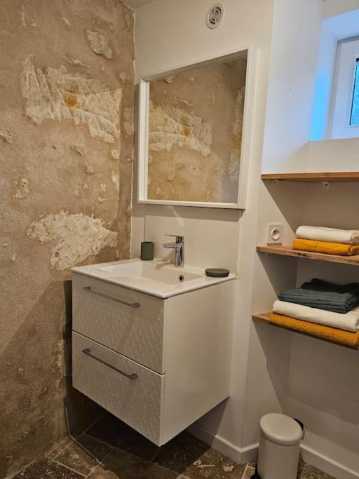 Charmante Maison Troglodyte Loire Valley Rochecorbon Bagian luar foto